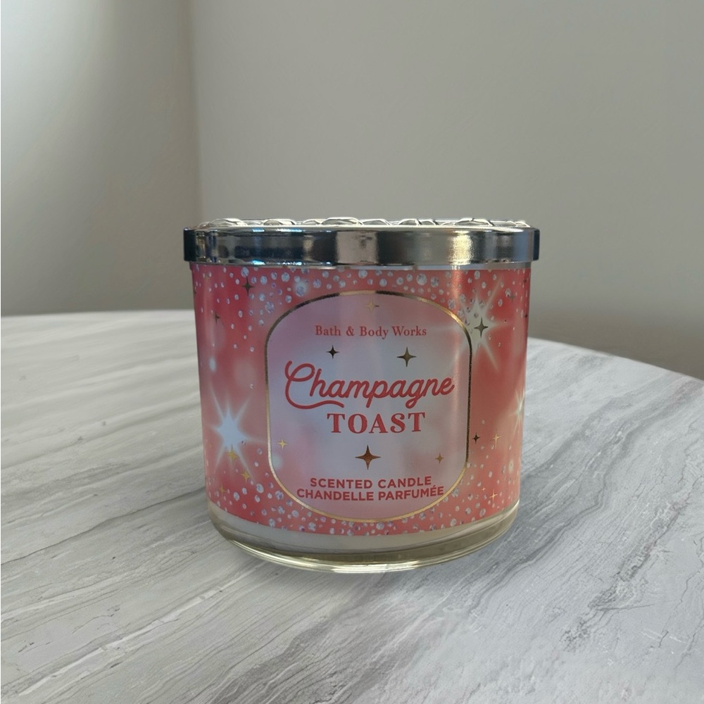 NEW Bath & Body Works Champagne Toast Scented Candle